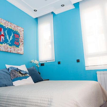 Puerta Del Sol Apartment Madrid Bagian luar foto
