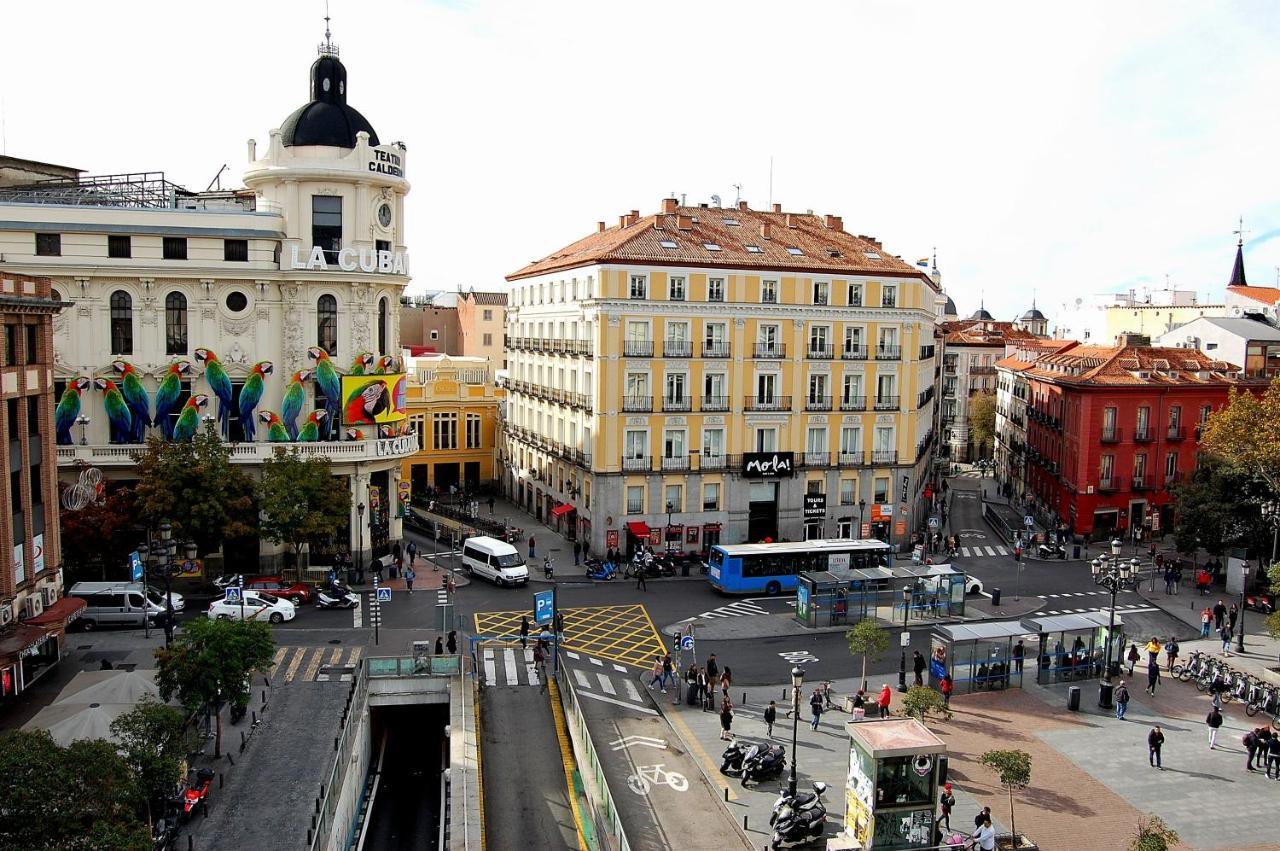 Puerta Del Sol Apartment Madrid Bagian luar foto